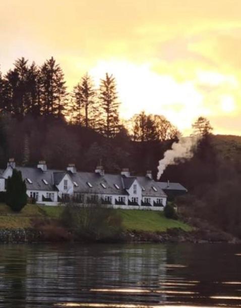 Portsonachan Hotel & Lodges ดัลมัลลีย์ ภายนอก รูปภาพ